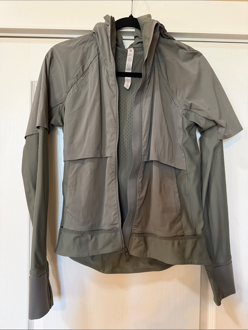 Lululemon Lightweight Women's Hooded Jacket - Olive Gray